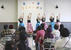 コミセン祭り　ダンス・合唱・演奏など