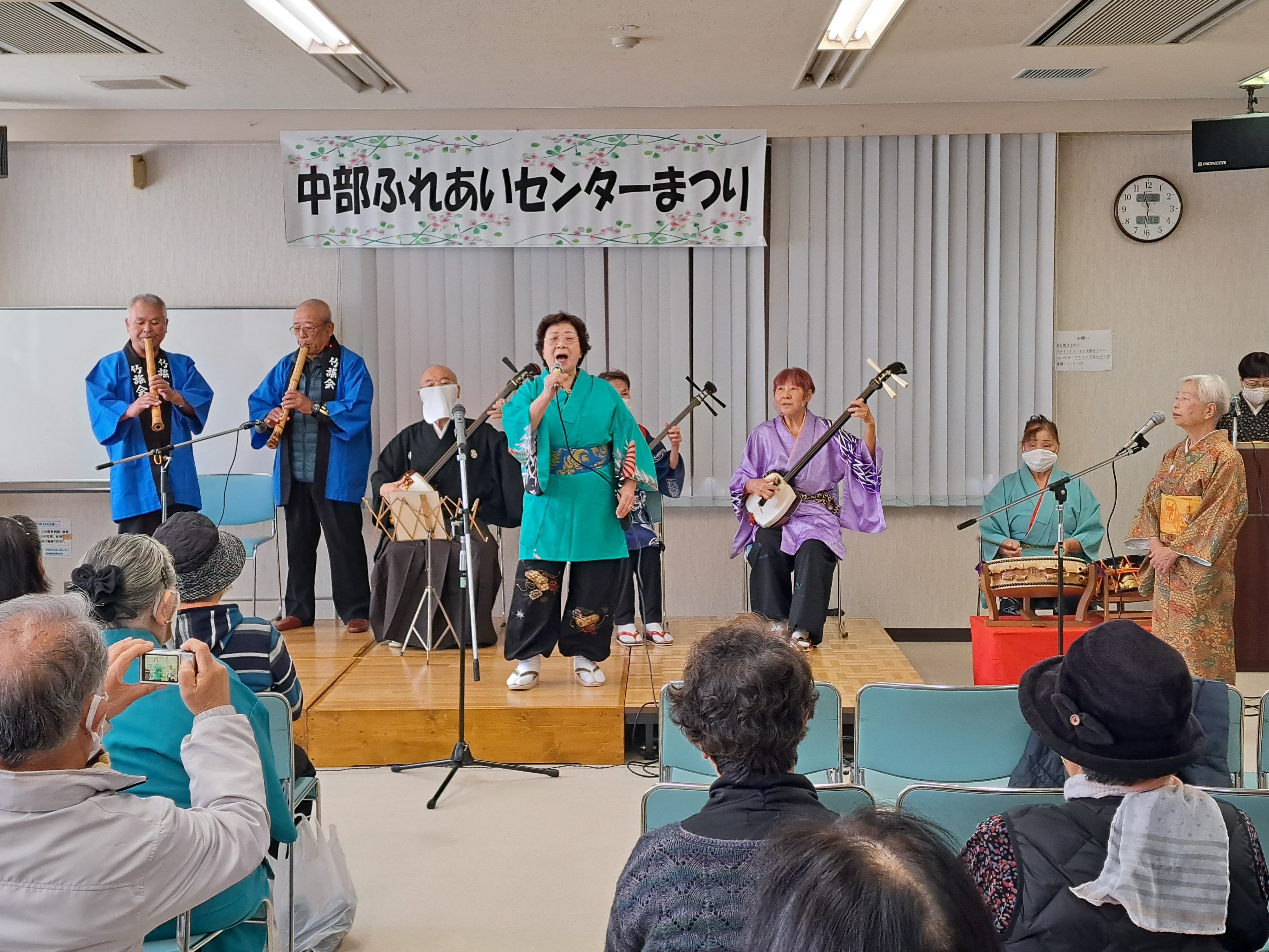 発表の様子1枚目