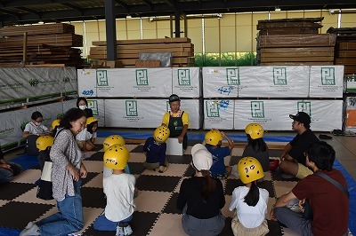 木についての学習の様子