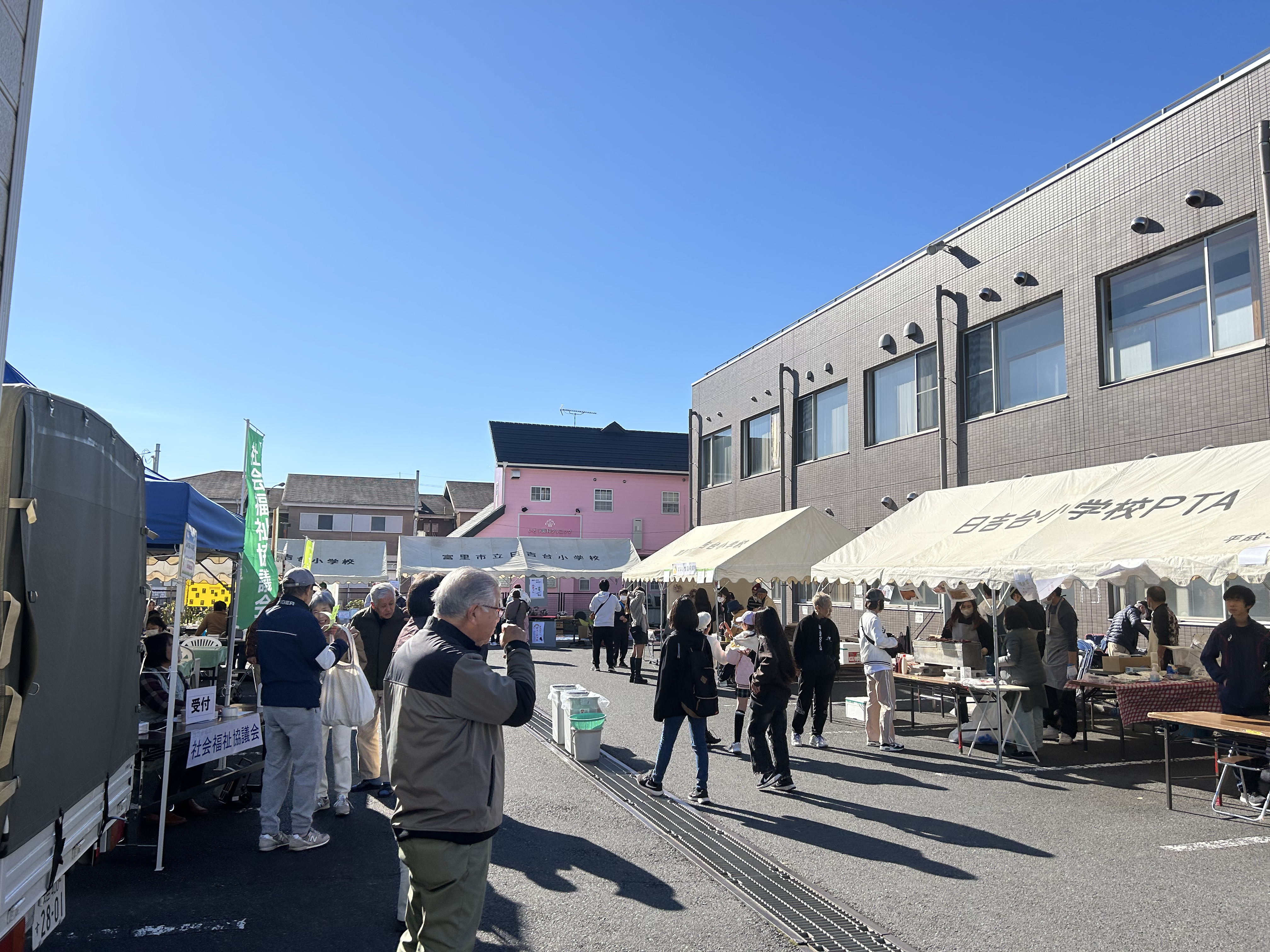 昨年のコミセン祭りの写真