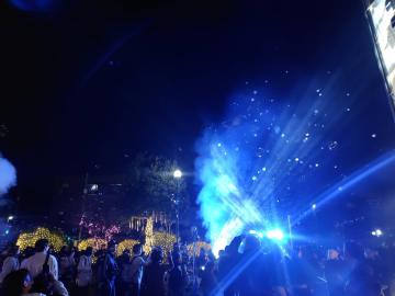 イルミネーション点灯後の様子