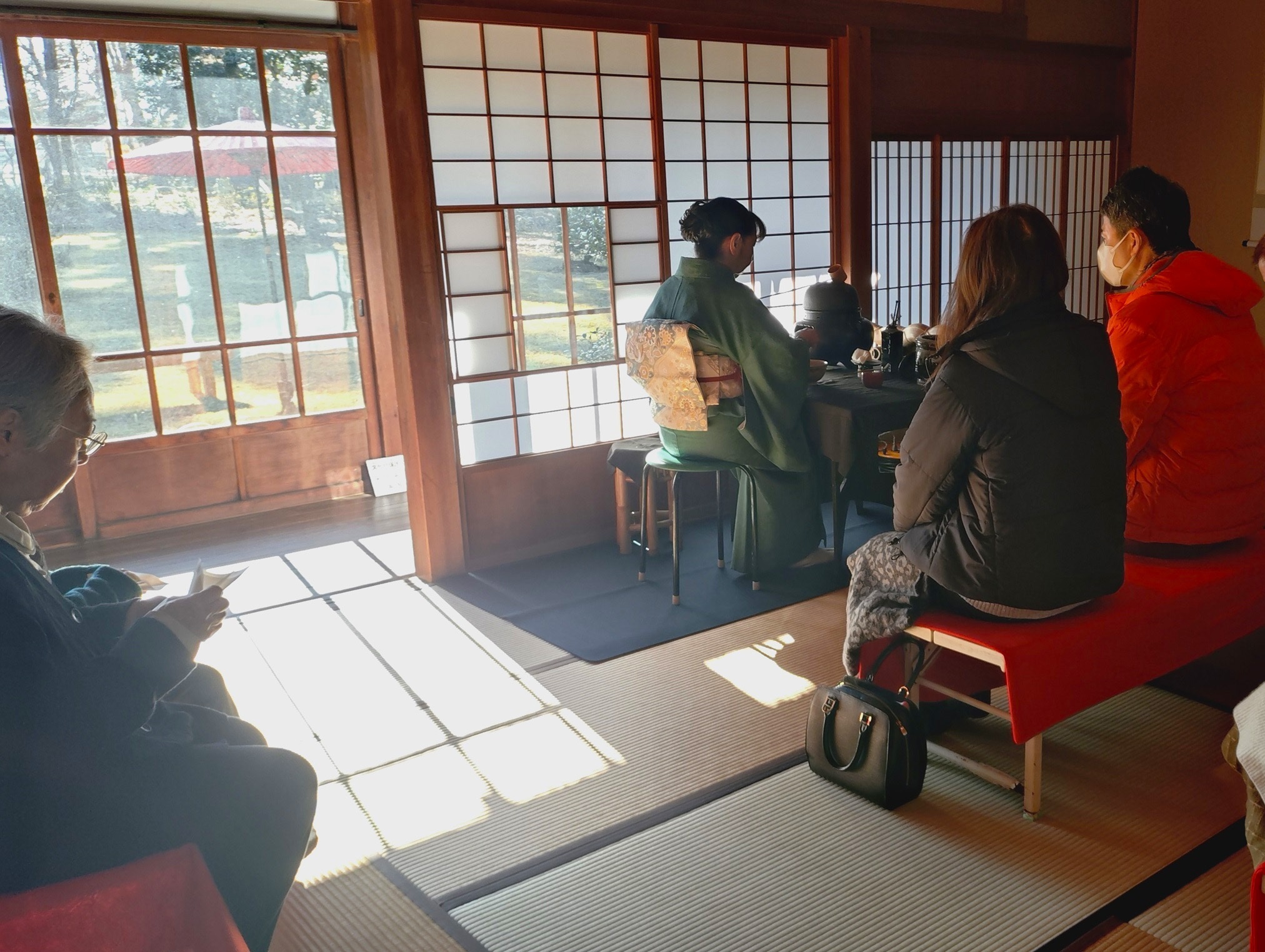 主屋お茶会の様子