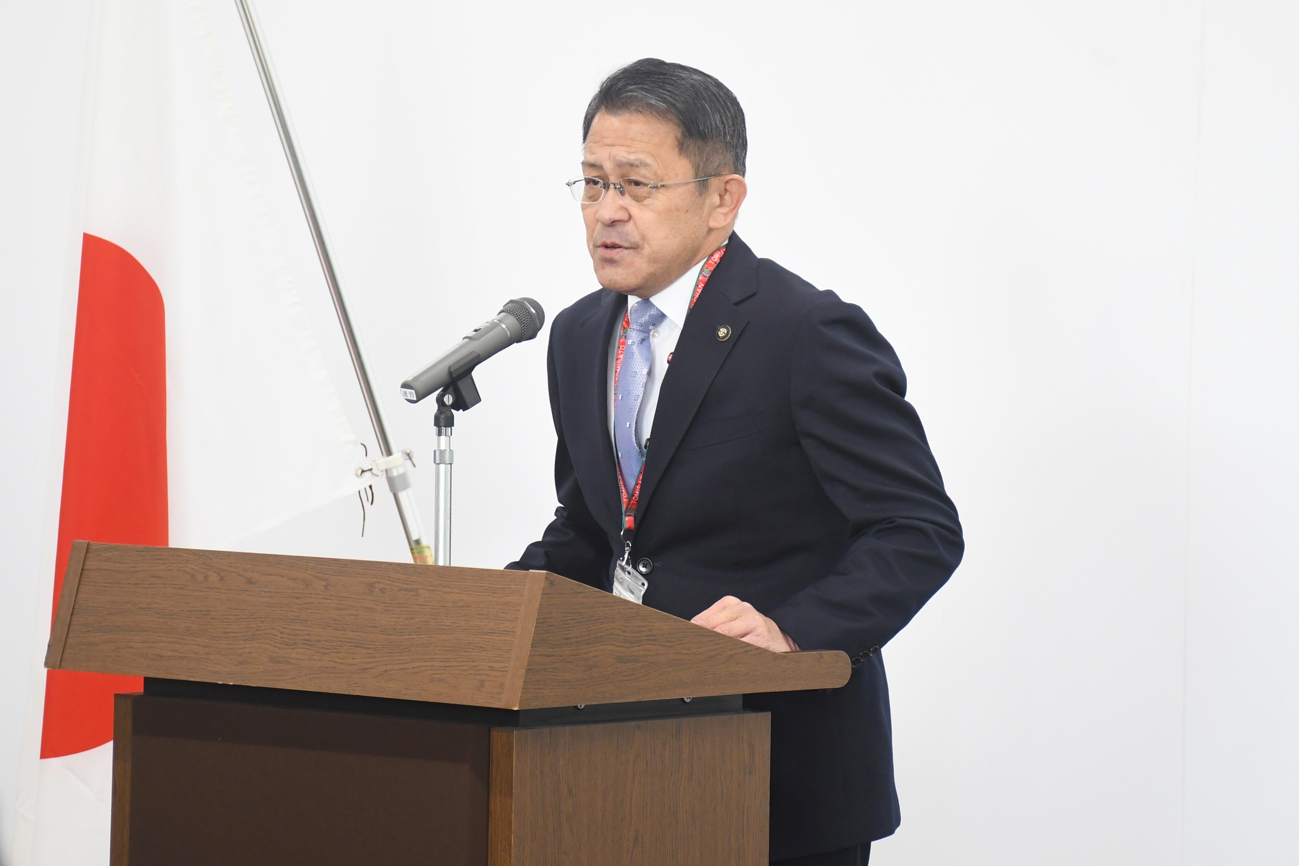 幹部職員に訓示する五十嵐市長