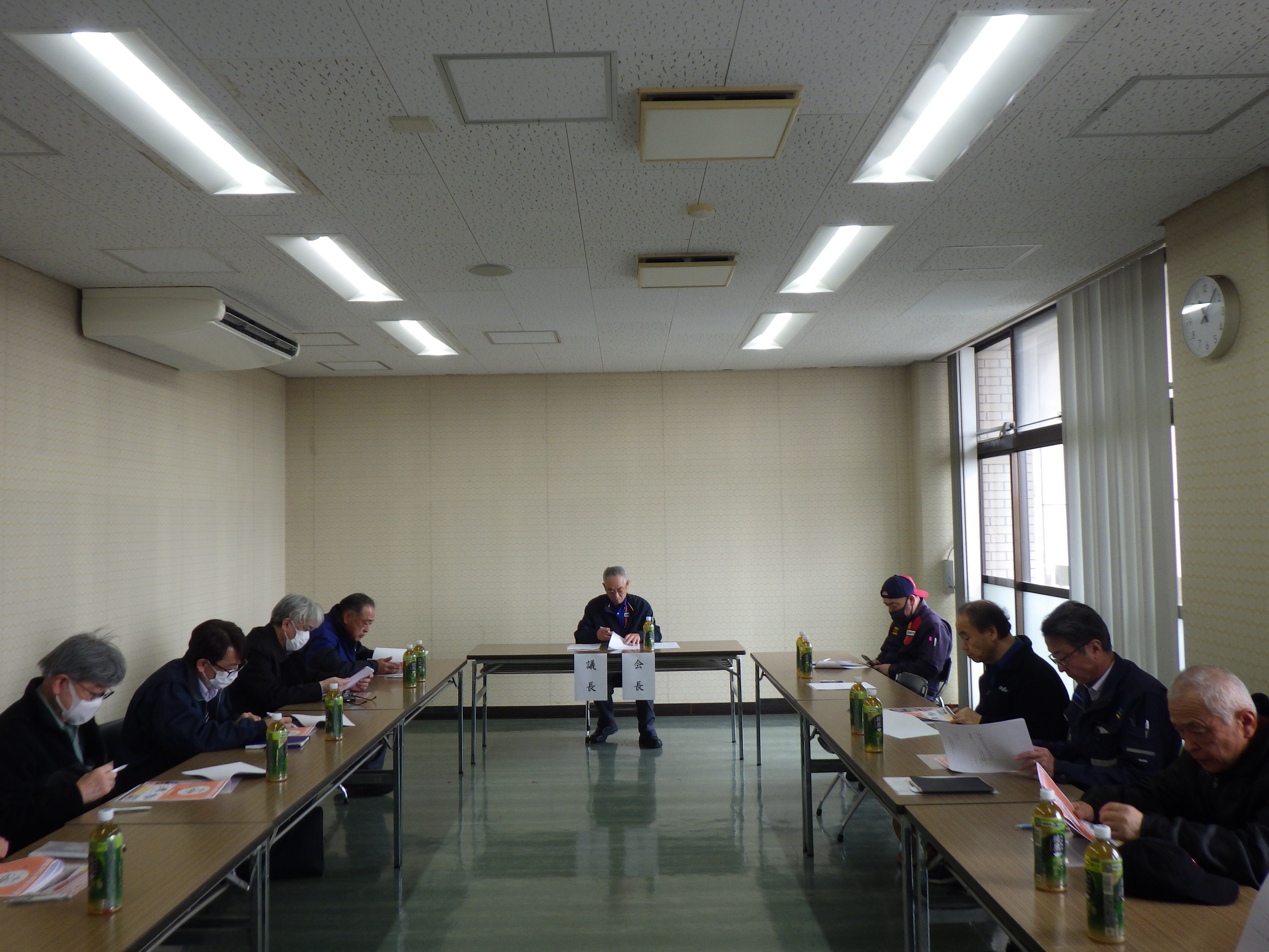 理事会進行中の様子